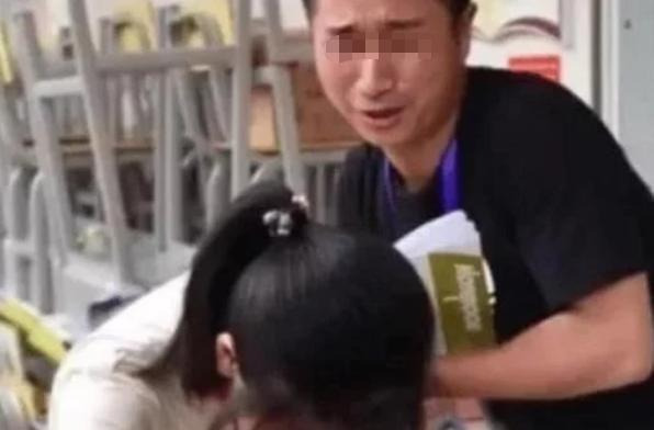 Quên tô phiếu đáp án khi thi đại học, nữ sinh gào khóc rồi quỳ xuống cầu xin giám thị nhưng bị từ chối và cái kết bất ngờ- Ảnh 1.
