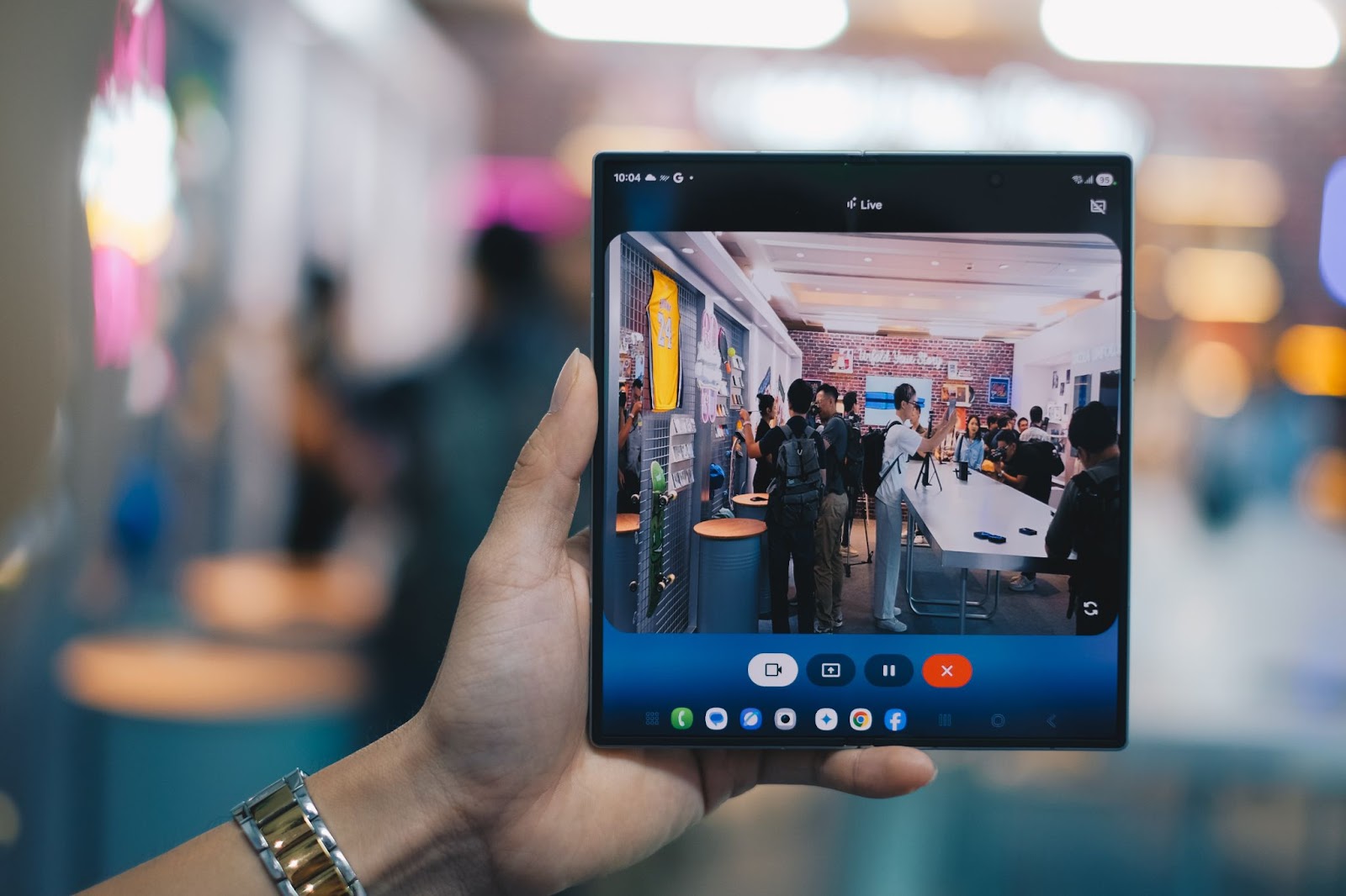 Nhờ những nâng cấp này, Galaxy Z Fold7 xứng đáng là smartphone gập đầu tiên đạt đẳng cấp Ultra- Ảnh 7. Nhờ những nâng cấp này, Galaxy Z Fold7 xứng đáng là smartphone gập đầu tiên đạt đẳng cấp Ultra- Ảnh 7.
