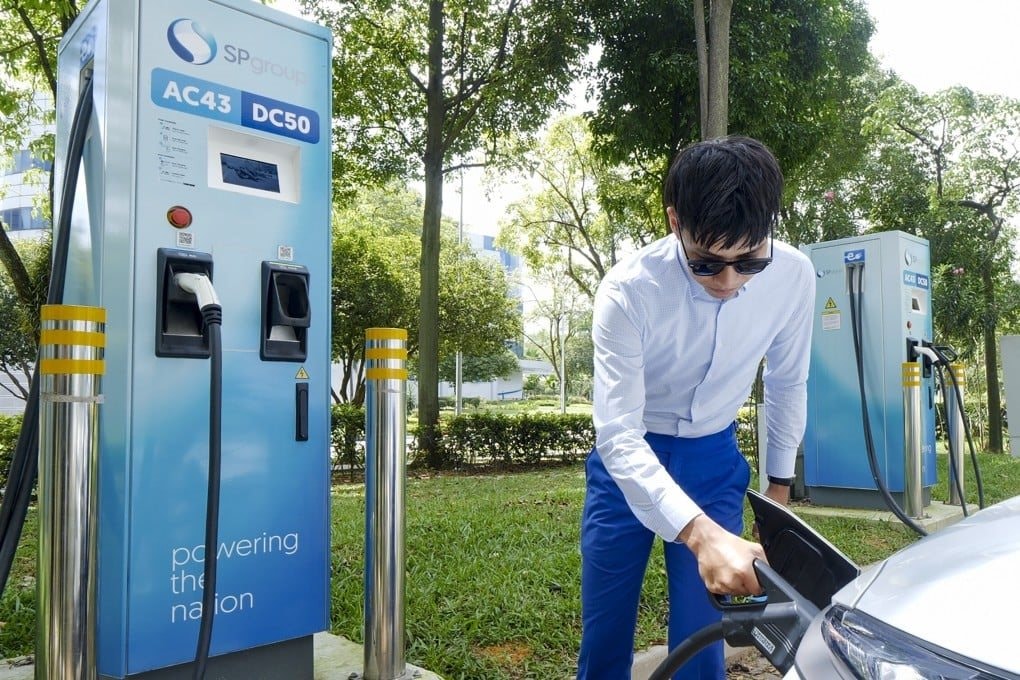 Chuyện lạ ở quốc gia hàng xóm Việt Nam: Dân rất giàu mà chẳng hiểu sao cứ bảo dùng xe điện là "trốn mất"- Ảnh 3. Chuyện lạ ở quốc gia hàng xóm Việt Nam: Dân rất giàu mà chẳng hiểu sao cứ bảo dùng xe điện là "trốn mất"- Ảnh 3.
