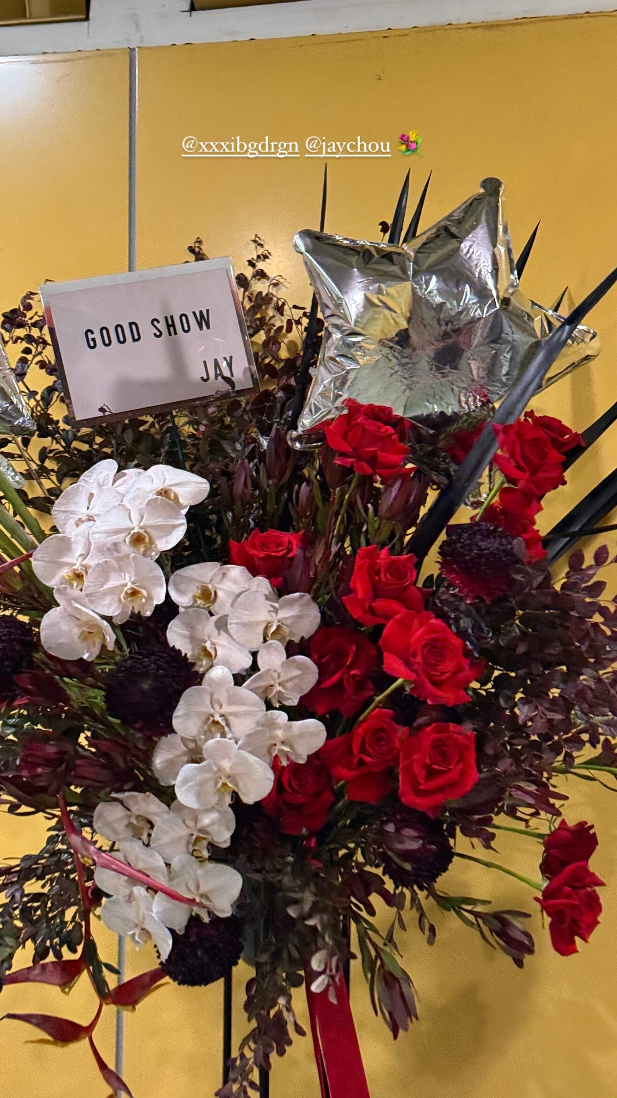 Đại hội sao tại concert G-Dragon: Bạn thân Lee Soo Hyuk bay đến tận nơi, Giả Tịnh Văn và bạn thân Từ Hy Viên bị "ném đá" chiêu trò- Ảnh 5. Đại hội sao tại concert G-Dragon: Bạn thân Lee Soo Hyuk bay đến tận nơi, Giả Tịnh Văn và bạn thân Từ Hy Viên bị "ném đá" chiêu trò- Ảnh 5.
