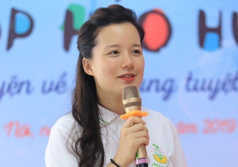 Khủng hoảng của Làng Háo Hức và MC Minh Trang- Ảnh 2. Khủng hoảng của Làng Háo Hức và MC Minh Trang- Ảnh 2.
