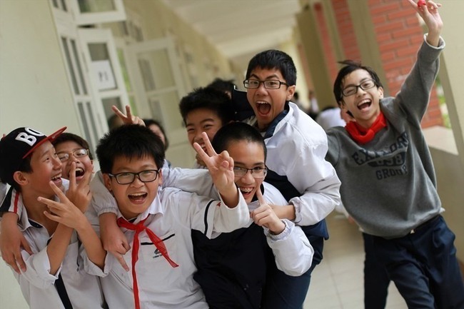 Tôi thở phào khi đọc quy định mới của Chính phủ: Hàng chục triệu phụ huynh sẽ "dễ thở" hơn trong năm học mới này!- Ảnh 2.