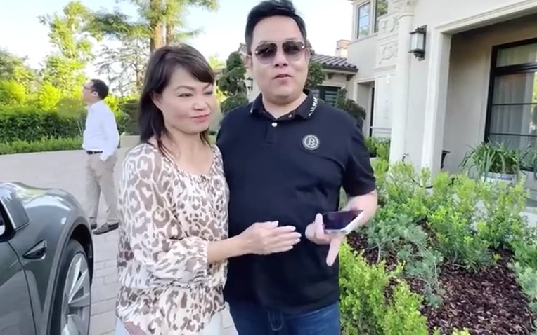 Anh ruột Quang Lê sở hữu biệt thự 16 triệu đô tại Mỹ, cho vợ 80 căn nhà- Ảnh 1.
