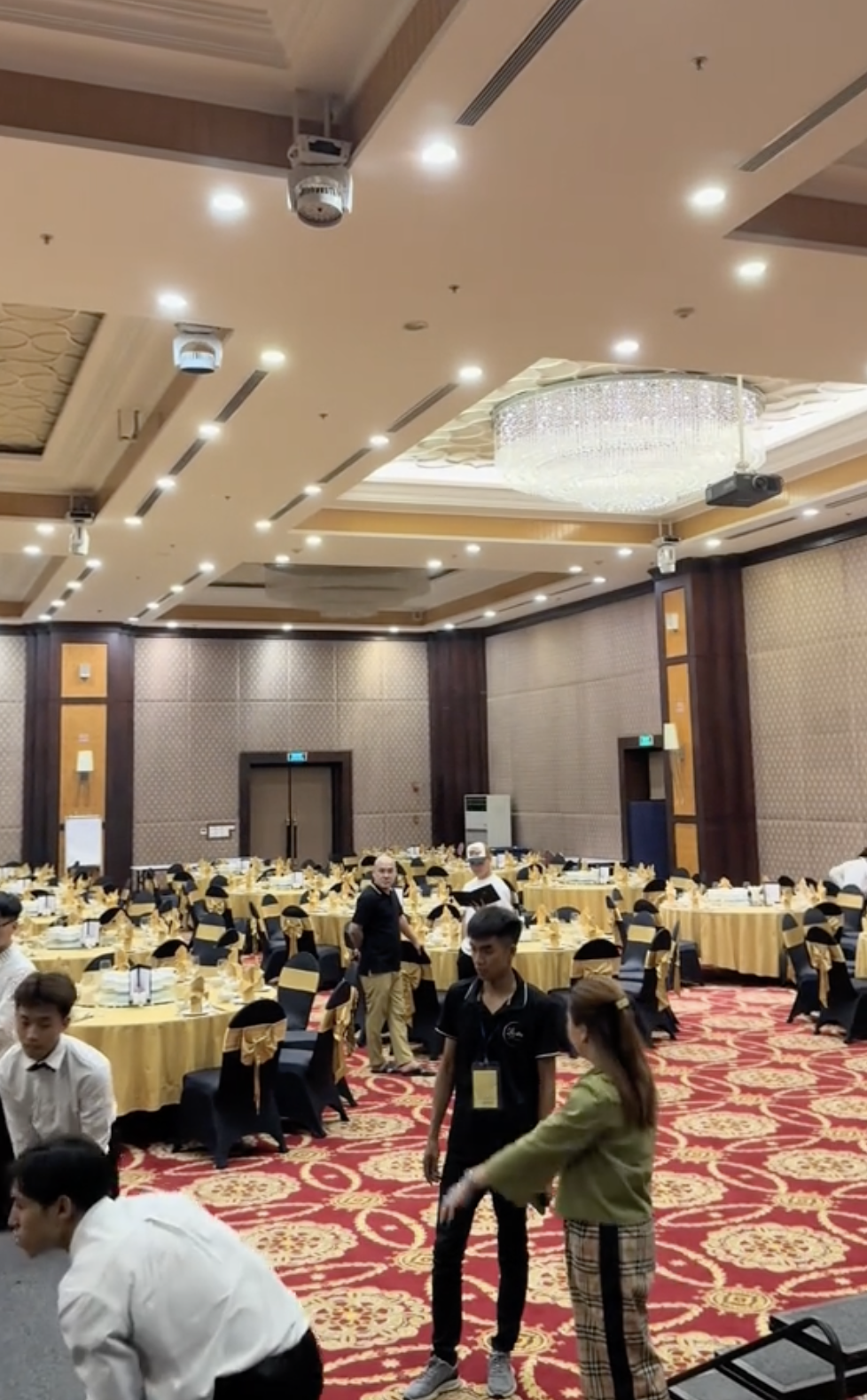 Quang Hải-Chu Thanh Huyền chi tiền Quang Hải-Chu Thanh Huyền chi tiền