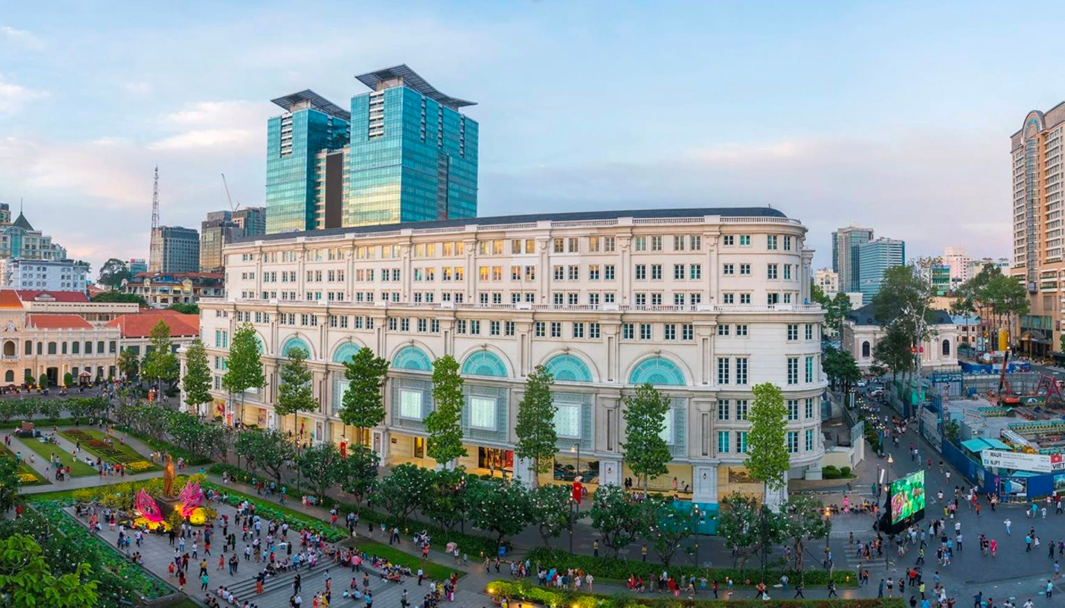Danh tính chủ nhân 5 tòa nhà tỷ USD đầu tiên kết nối thẳng vào ga ngầm Metro Bến Thành - Suối Tiên- Ảnh 2. Danh tính chủ nhân 5 tòa nhà tỷ USD đầu tiên kết nối thẳng vào ga ngầm Metro Bến Thành - Suối Tiên- Ảnh 2.