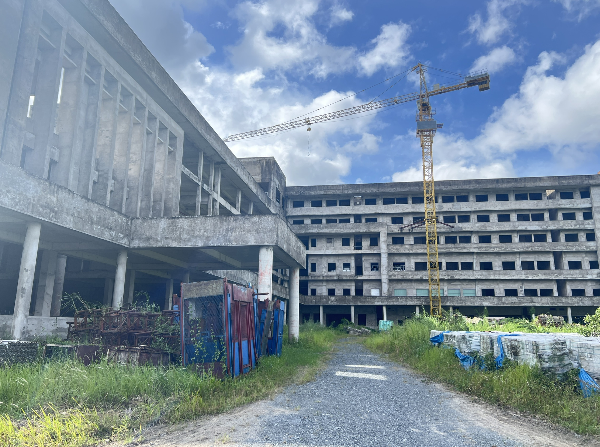 Thủ tướng yêu cầu hoàn thành gấp 1 bệnh viện nghìn tỷ, lớn nhất 1 khu vực: 'Rất khẩn cấp, phải quyết tâm'- Ảnh 3. Thủ tướng yêu cầu hoàn thành gấp 1 bệnh viện nghìn tỷ, lớn nhất 1 khu vực: 'Rất khẩn cấp, phải quyết tâm'- Ảnh 3.