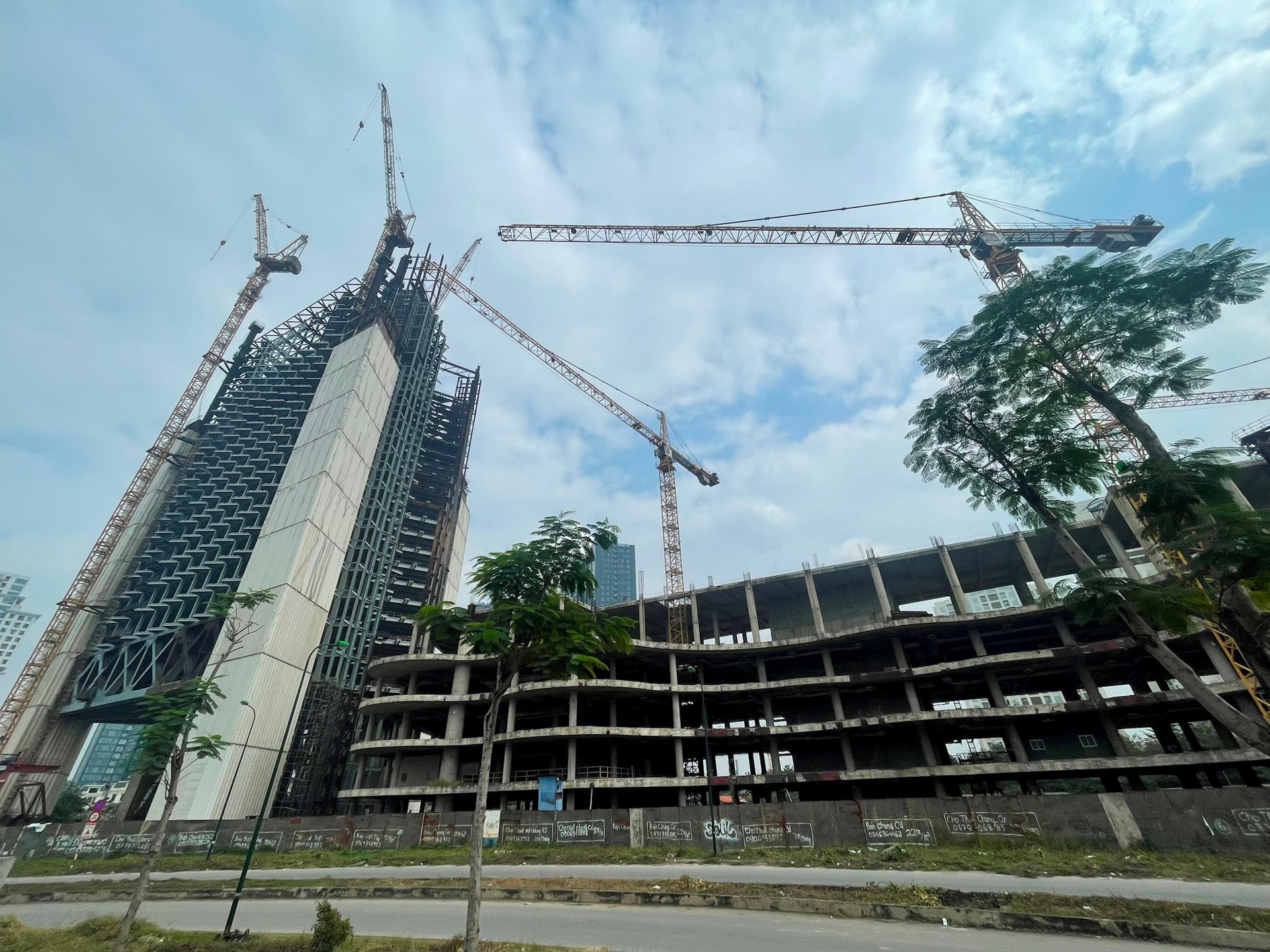 VietinBank chào bán toà tháp trụ sở chính VietinBank Tower hơn 10.000 tỷ đồng- Ảnh 1. VietinBank chào bán toà tháp trụ sở chính VietinBank Tower hơn 10.000 tỷ đồng- Ảnh 1.