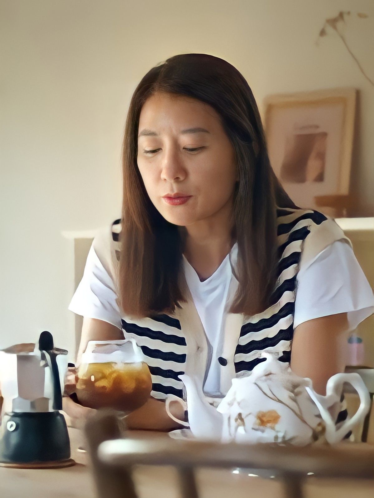 Buông bỏ để sống lại: Tôi đã thoát khỏi khủng hoảng tuổi trung niên bằng cách dọn dẹp mọi thứ quanh mình- Ảnh 1. Buông bỏ để sống lại: Tôi đã thoát khỏi khủng hoảng tuổi trung niên bằng cách dọn dẹp mọi thứ quanh mình- Ảnh 1.