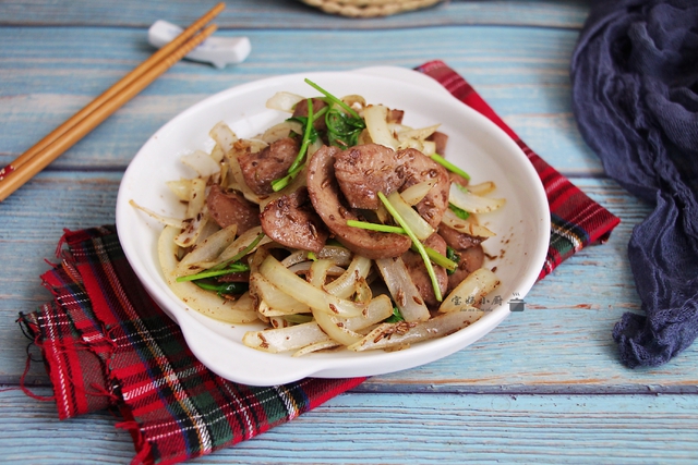 Thực phẩm có cholesterol cao gấp 3 lần mỡ lợn, cực hại nếu ăn nhiều: Người Việt rất hay ăn- Ảnh 3. Thực phẩm có cholesterol cao gấp 3 lần mỡ lợn, cực hại nếu ăn nhiều: Người Việt rất hay ăn- Ảnh 3.