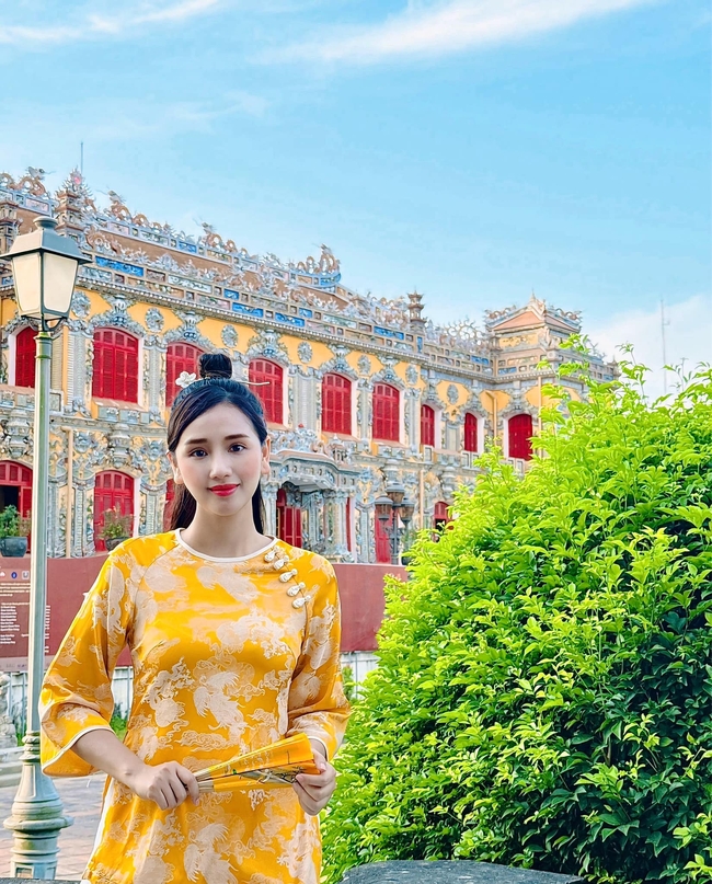 Soi chuyện con cái của cặp bạn thân là phú bà VBiz, phát hiện điểm chung thú vị: Đã giàu sụ còn dạy con khéo thế này- Ảnh 3. Soi chuyện con cái của cặp bạn thân là phú bà VBiz, phát hiện điểm chung thú vị: Đã giàu sụ còn dạy con khéo thế này- Ảnh 3.