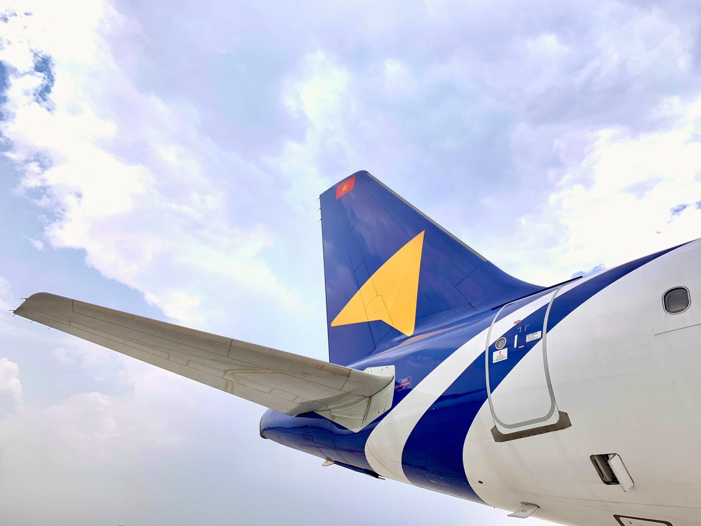 Vietravel Airlines hủy loạt chuyến bay do sự cố va chạm với chim- Ảnh 1. Vietravel Airlines hủy loạt chuyến bay do sự cố va chạm với chim- Ảnh 1.
