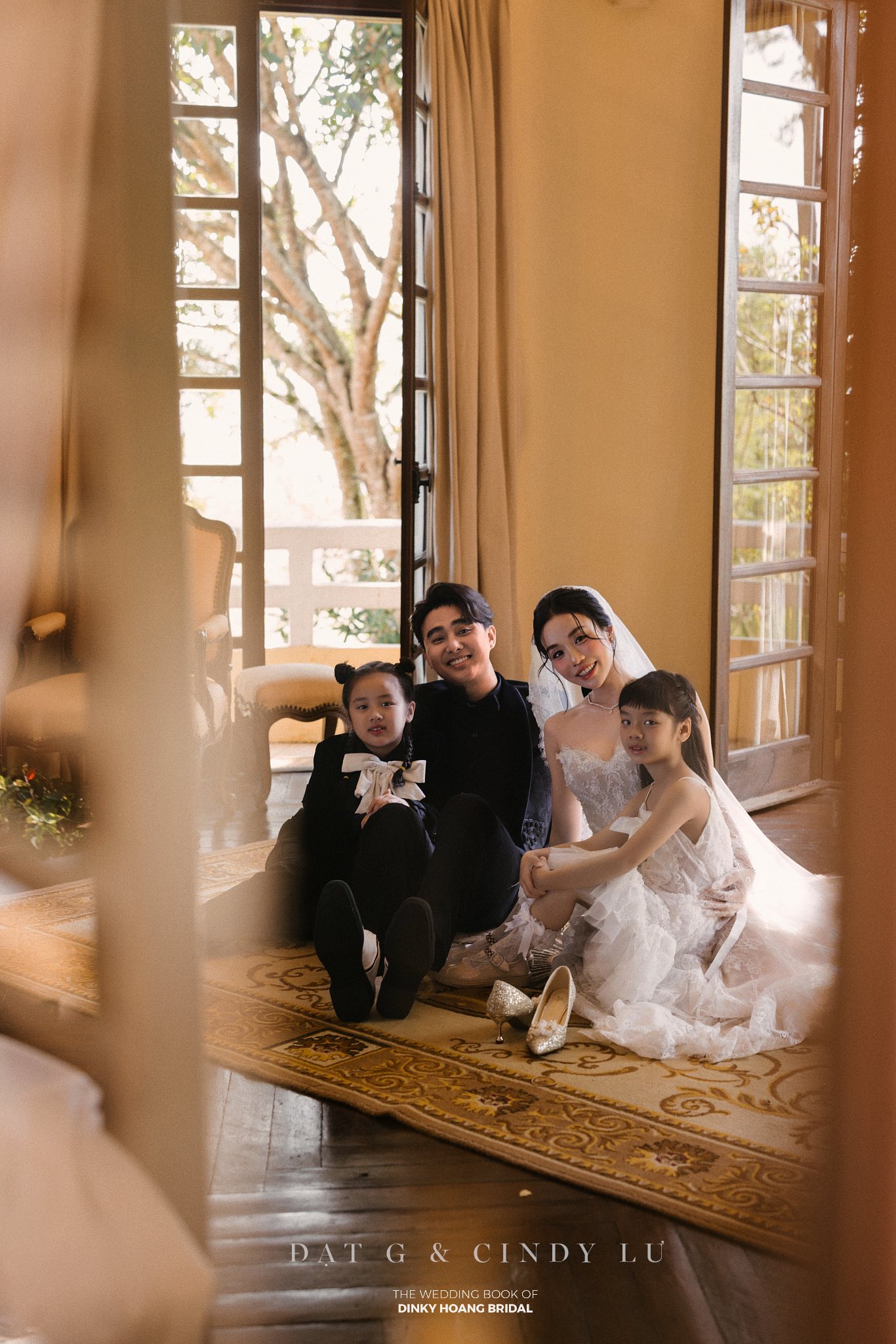 Hành động của con gái Cindy Lư khi đưa mẹ đi lấy chồng khiến tất cả bật cười- Ảnh 4. Hành động của con gái Cindy Lư khi đưa mẹ đi lấy chồng khiến tất cả bật cười- Ảnh 4.