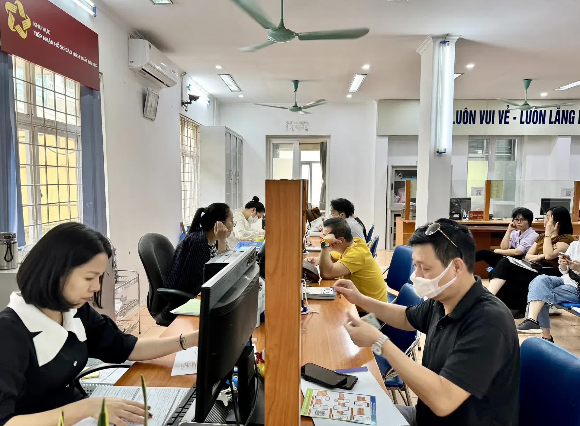Những ai không thuộc diện đóng bảo hiểm thất nghiệp?- Ảnh 1. img