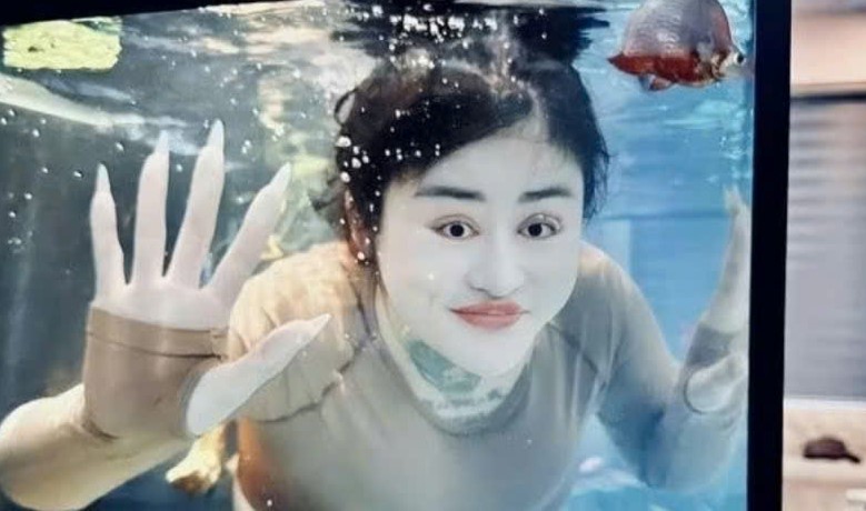 “Hot girl Ngân Baby” vừa bị công an tạm giữ hình sự là ai ?- Ảnh 2. “Hot girl Ngân Baby” vừa bị công an tạm giữ hình sự là ai ?- Ảnh 2.