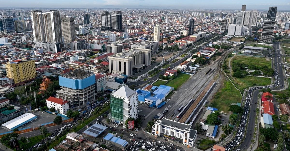 Bất chấp loạt 'đá tảng', Campuchia đặt mục tiêu siêu tham vọng, đến Thái Lan, Malaysia mất hàng chục năm vẫn chưa làm được- Ảnh 1. Bất chấp loạt 'đá tảng', Campuchia đặt mục tiêu siêu tham vọng, đến Thái Lan, Malaysia mất hàng chục năm vẫn chưa làm được- Ảnh 1.