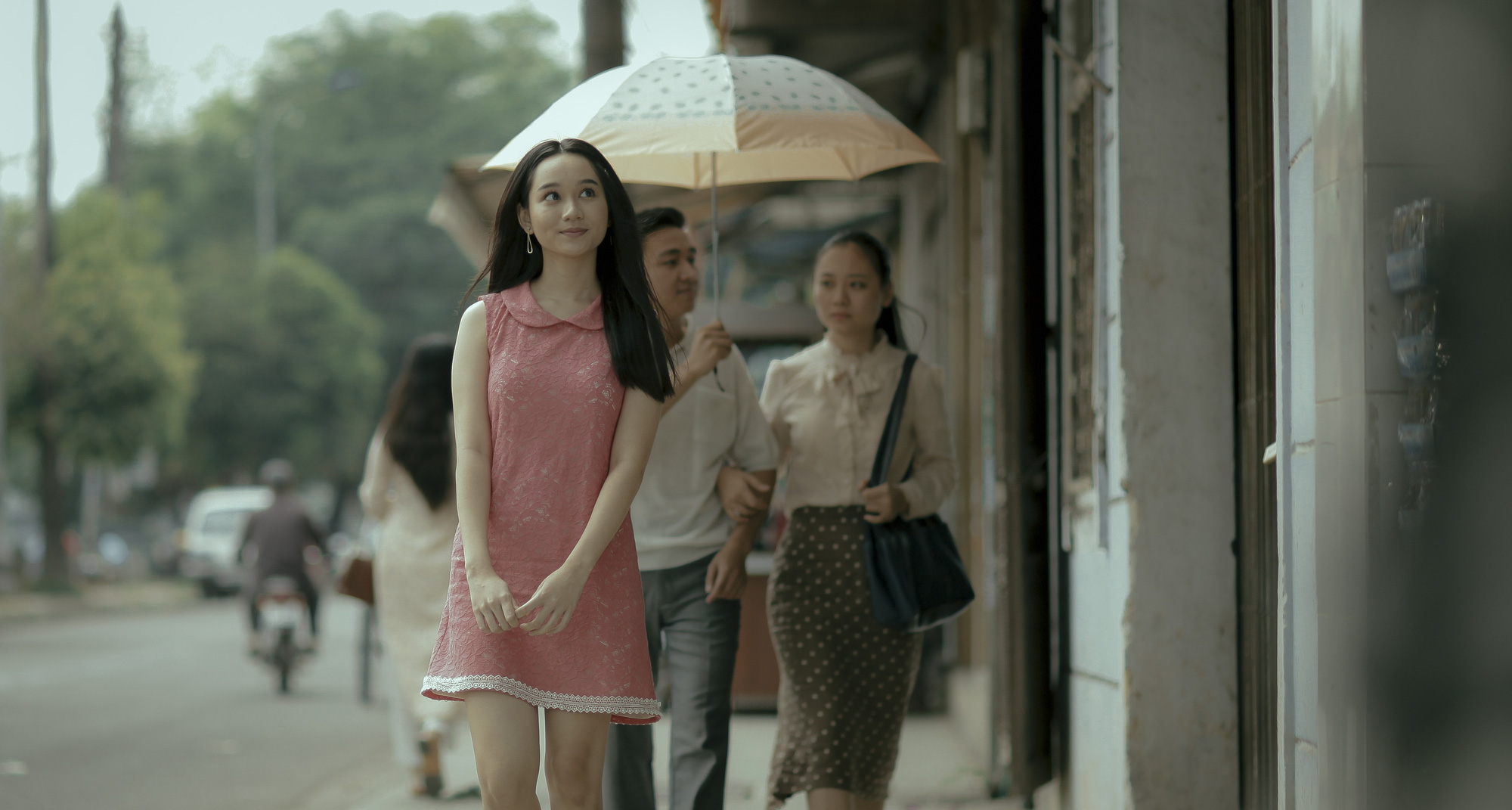 Bất ngờ với nhan sắc nữ chính Mắt Biếc hoá người thật, nhìn sang Trúc Anh càng sốc “chuyện gì vậy trời?”- Ảnh 5. Bất ngờ với nhan sắc nữ chính Mắt Biếc hoá người thật, nhìn sang Trúc Anh càng sốc “chuyện gì vậy trời?”- Ảnh 5.