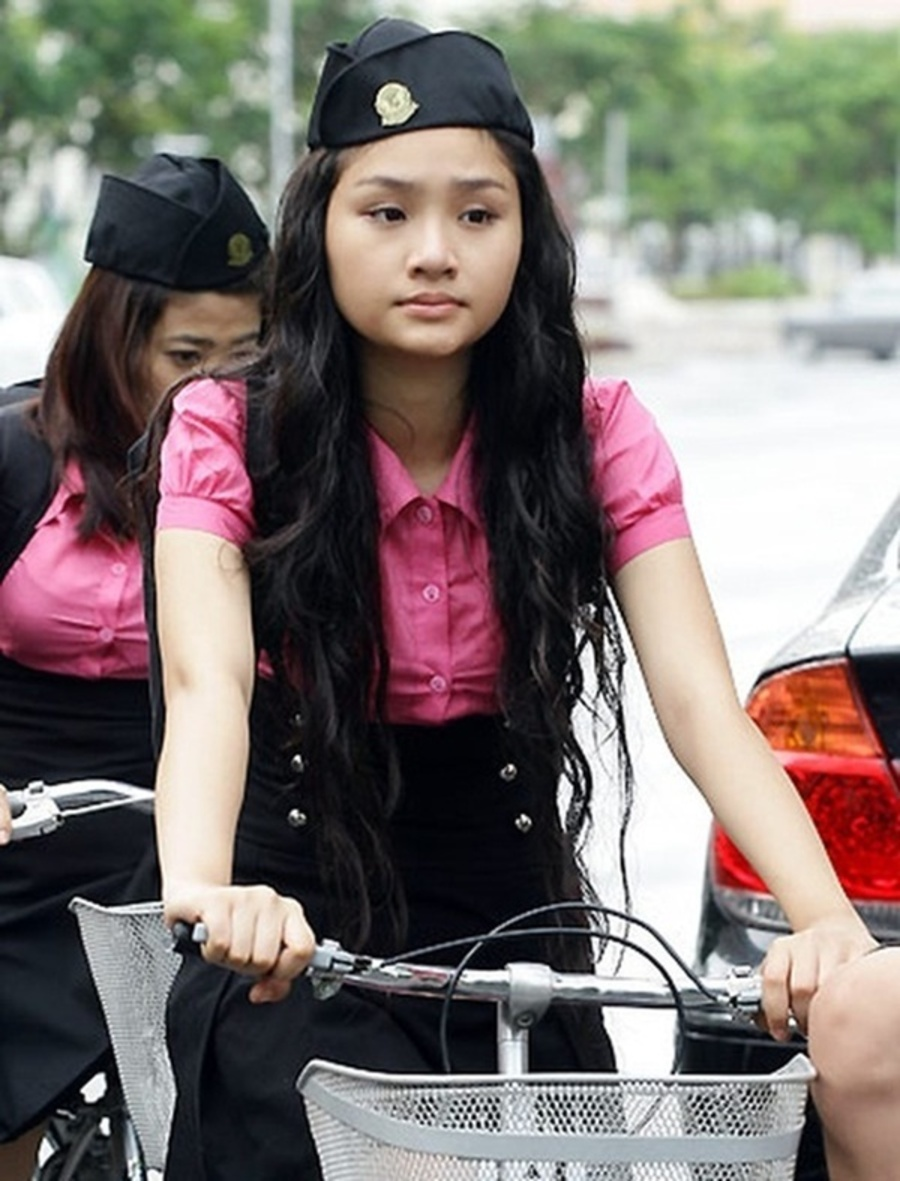 Nhan sắc gây lú của Miu Lê, càng nhìn càng thấy giống Lê Giang thế này- Ảnh 6. Nhan sắc gây lú của Miu Lê, càng nhìn càng thấy giống Lê Giang thế này- Ảnh 6.