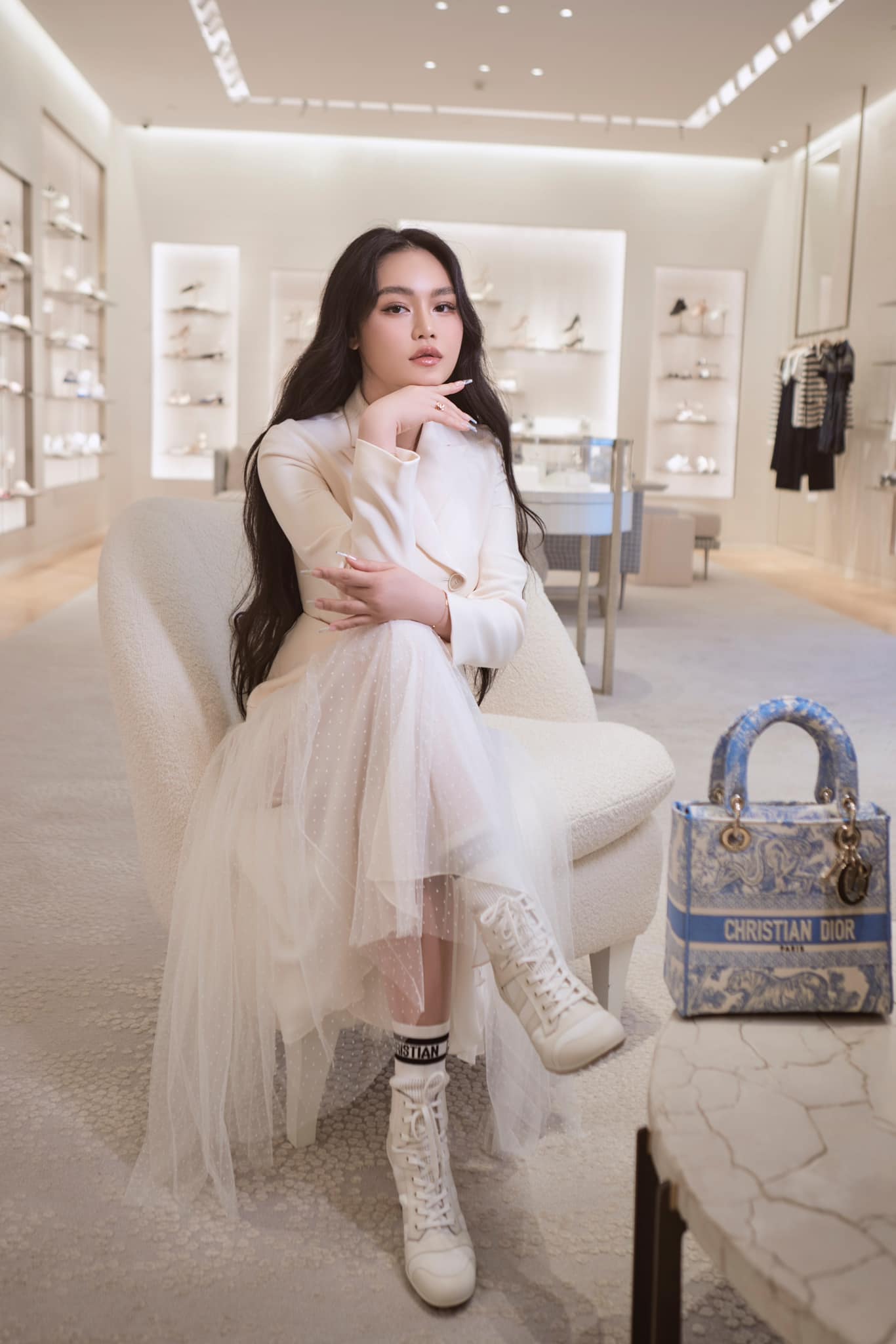 Bất ngờ với Bất ngờ với