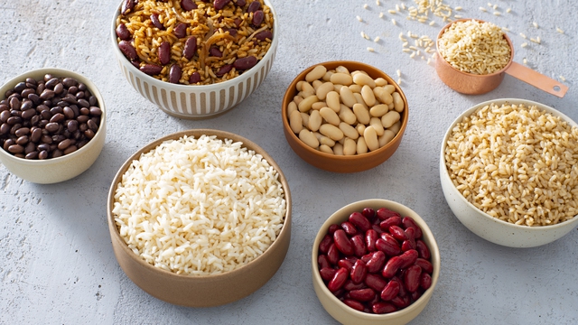 Cơm nấu kiểu này giàu protein ngang ăn 100g thịt bò, chuyên gia Mỹ hết lời khen: Rất dễ thực hiện- Ảnh 1. Cơm nấu kiểu này giàu protein ngang ăn 100g thịt bò, chuyên gia Mỹ hết lời khen: Rất dễ thực hiện- Ảnh 1.