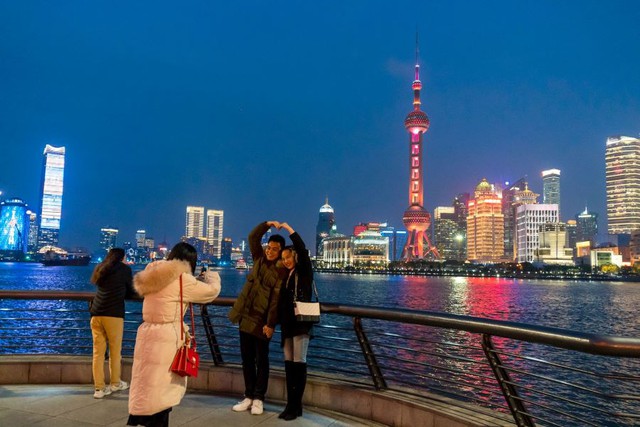 Chuyến tàu chạy 200km nhưng đi chỉ mất 45 phút, du khách trầm trồ: "Tôi chưa bao giờ nghĩ đến việc này"- Ảnh 7. Chuyến tàu chạy 200km nhưng đi chỉ mất 45 phút, du khách trầm trồ: "Tôi chưa bao giờ nghĩ đến việc này"- Ảnh 7.
