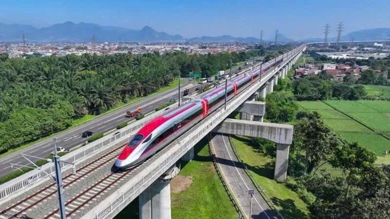 Di dời 1.150 hộ dân ở Lâm Đồng, phục vụ dự án đường sắt tốc độ cao- Ảnh 2. Di dời 1.150 hộ dân ở Lâm Đồng, phục vụ dự án đường sắt tốc độ cao- Ảnh 2.