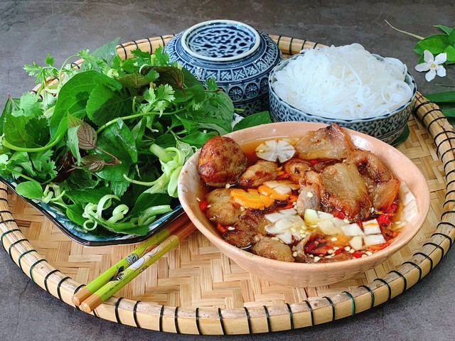 10 món ngon nhất của Việt Nam không thể bỏ qua: Tổng cục Du lịch Việt Nam đề cử- Ảnh 9. 10 món ngon nhất của Việt Nam không thể bỏ qua: Tổng cục Du lịch Việt Nam đề cử- Ảnh 9.