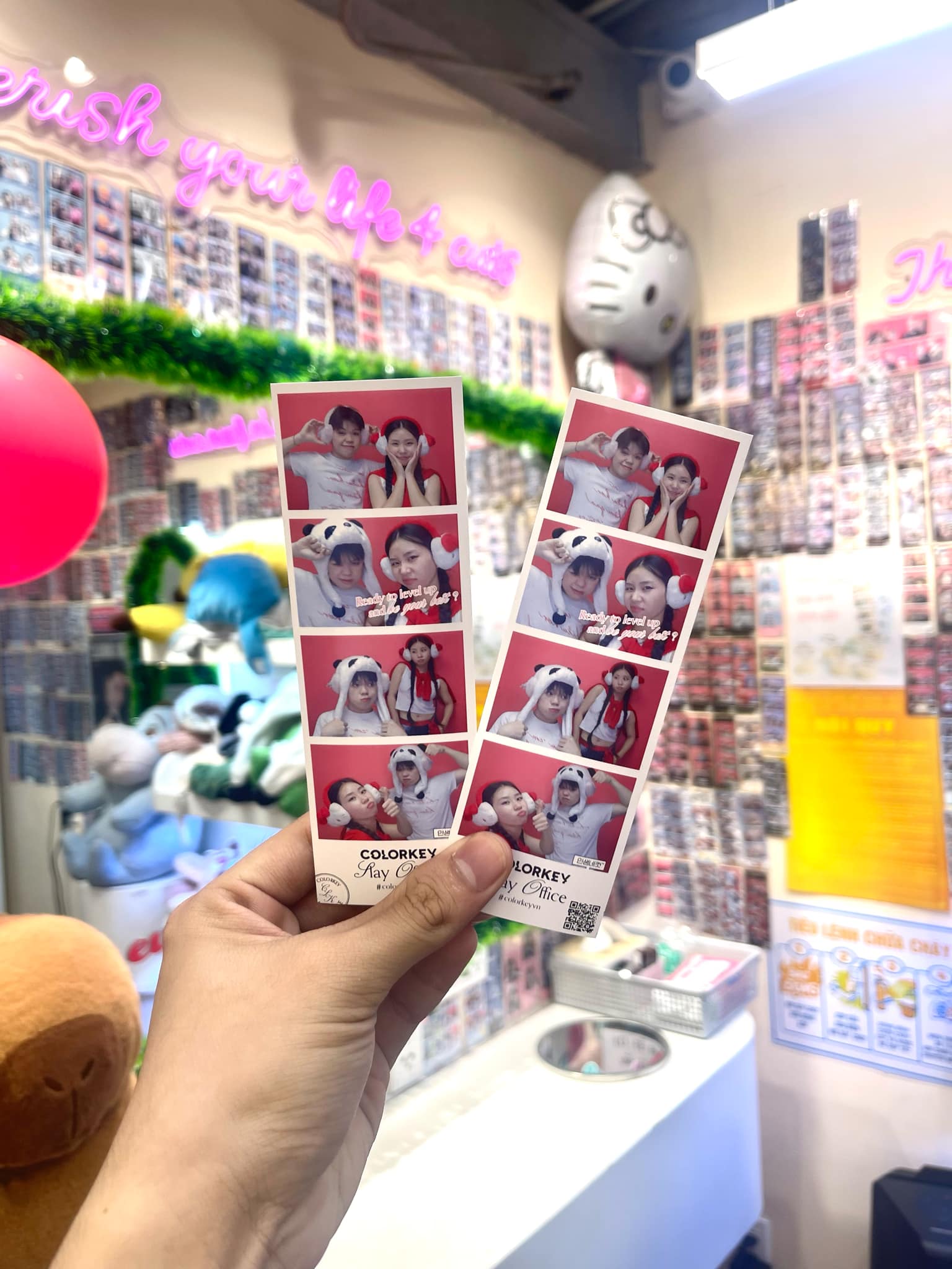 Loạt tiệm photobooth tại Việt Nam đang phải “thở gấp” vì chuỗi lùm xùm gần đây- Ảnh 1. Loạt tiệm photobooth tại Việt Nam đang phải “thở gấp” vì chuỗi lùm xùm gần đây- Ảnh 1.