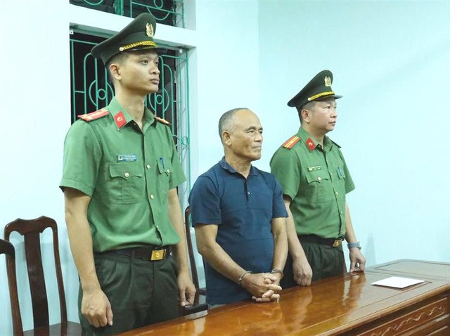 Bắt tạm giam Phạm Viết Công 4 tháng- Ảnh 2. Bắt tạm giam Phạm Viết Công 4 tháng- Ảnh 2.