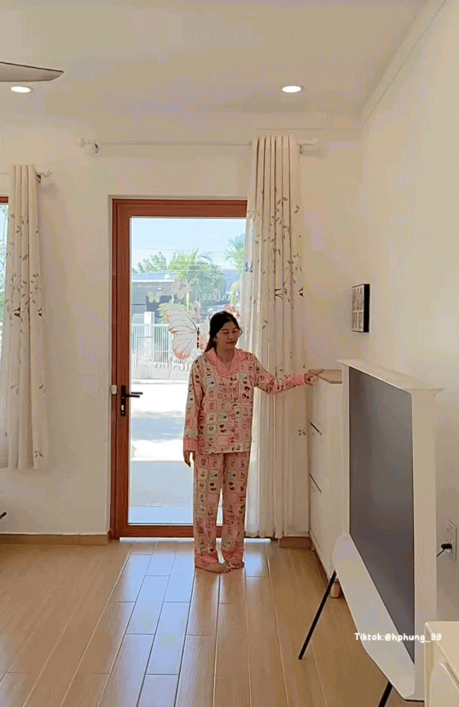 Bỏ phố về quê, cô gái 26 tuổi xây nhà vườn hơn 120m2, dân tình soi ngay một món đồ trong bếp, nặng hơn 100kg mà đẩy đi đẩy lại ngon lành- Ảnh 6. Bỏ phố về quê, cô gái 26 tuổi xây nhà vườn hơn 120m2, dân tình soi ngay một món đồ trong bếp, nặng hơn 100kg mà đẩy đi đẩy lại ngon lành- Ảnh 6.