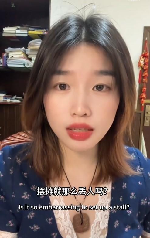 Tốt nghiệp ngành y nhưng đi bán kem, nữ sinh bị trường cũ gọi điện yêu cầu gỡ video vì "ảnh hưởng danh tiếng trường"- Ảnh 2. Tốt nghiệp ngành y nhưng đi bán kem, nữ sinh bị trường cũ gọi điện yêu cầu gỡ video vì "ảnh hưởng danh tiếng trường"- Ảnh 2.