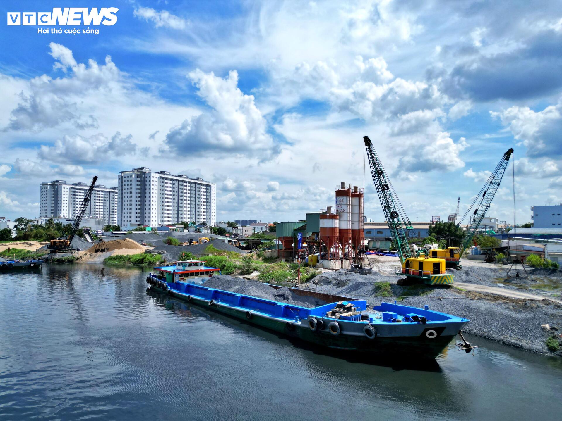Dự án cải tạo kênh dài nhất TP.HCM: Công trường vắng lặng, nhiều gói thầu ì ạch- Ảnh 12. Dự án cải tạo kênh dài nhất TP.HCM: Công trường vắng lặng, nhiều gói thầu ì ạch- Ảnh 12.