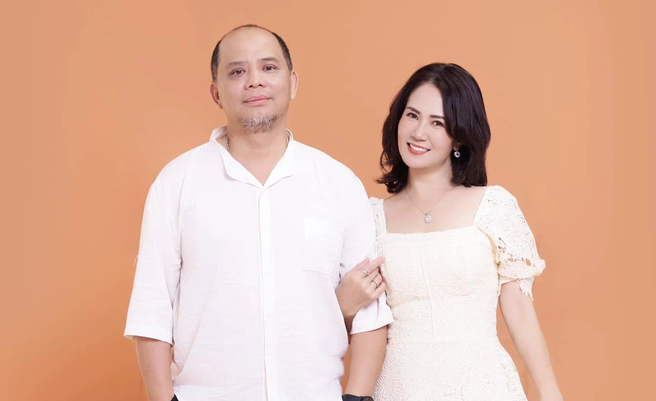 Nữ NSƯT lên chức bà ngoại, 53 tuổi vẫn được chồng chăm như em bé, muốn gì được nấy- Ảnh 2. Nữ NSƯT lên chức bà ngoại, 53 tuổi vẫn được chồng chăm như em bé, muốn gì được nấy- Ảnh 2.