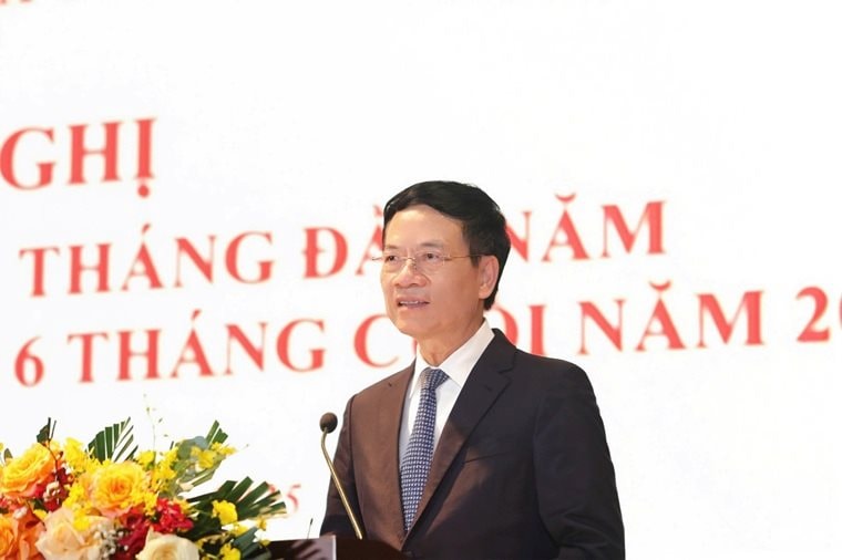 Bộ trưởng Nguyễn Mạnh Hùng: "Bây giờ là lúc chúng ta hãy làm, làm thật nhiều"- Ảnh 1. Bộ trưởng Nguyễn Mạnh Hùng: "Bây giờ là lúc chúng ta hãy làm, làm thật nhiều"- Ảnh 1.