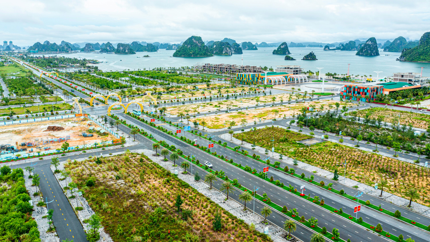 Quảng Ninh đang tìm chủ đầu tư cho siêu dự án 2 tỷ USD có casino tại Vân Đồn- Ảnh 1. Quảng Ninh đang tìm chủ đầu tư cho siêu dự án 2 tỷ USD có casino tại Vân Đồn- Ảnh 1.