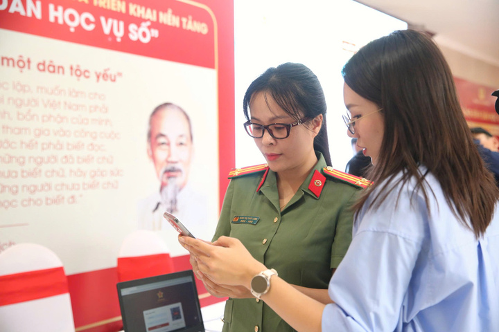 Giám đốc Công an Hà Nội: Áp dụng camera AI, CSGT không cần phải ra đường- Ảnh 2. Giám đốc Công an Hà Nội: Áp dụng camera AI, CSGT không cần phải ra đường- Ảnh 2.