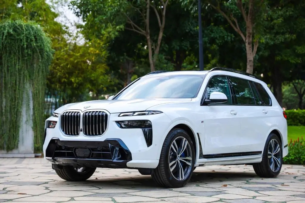 BMW X7 2025 dễ về Việt Nam năm nay với 'full' ADAS cạnh tranh GLS, mẫu hiện bán giảm giá còn chỉ hơn 4,7 tỷ đồng- Ảnh 2.
