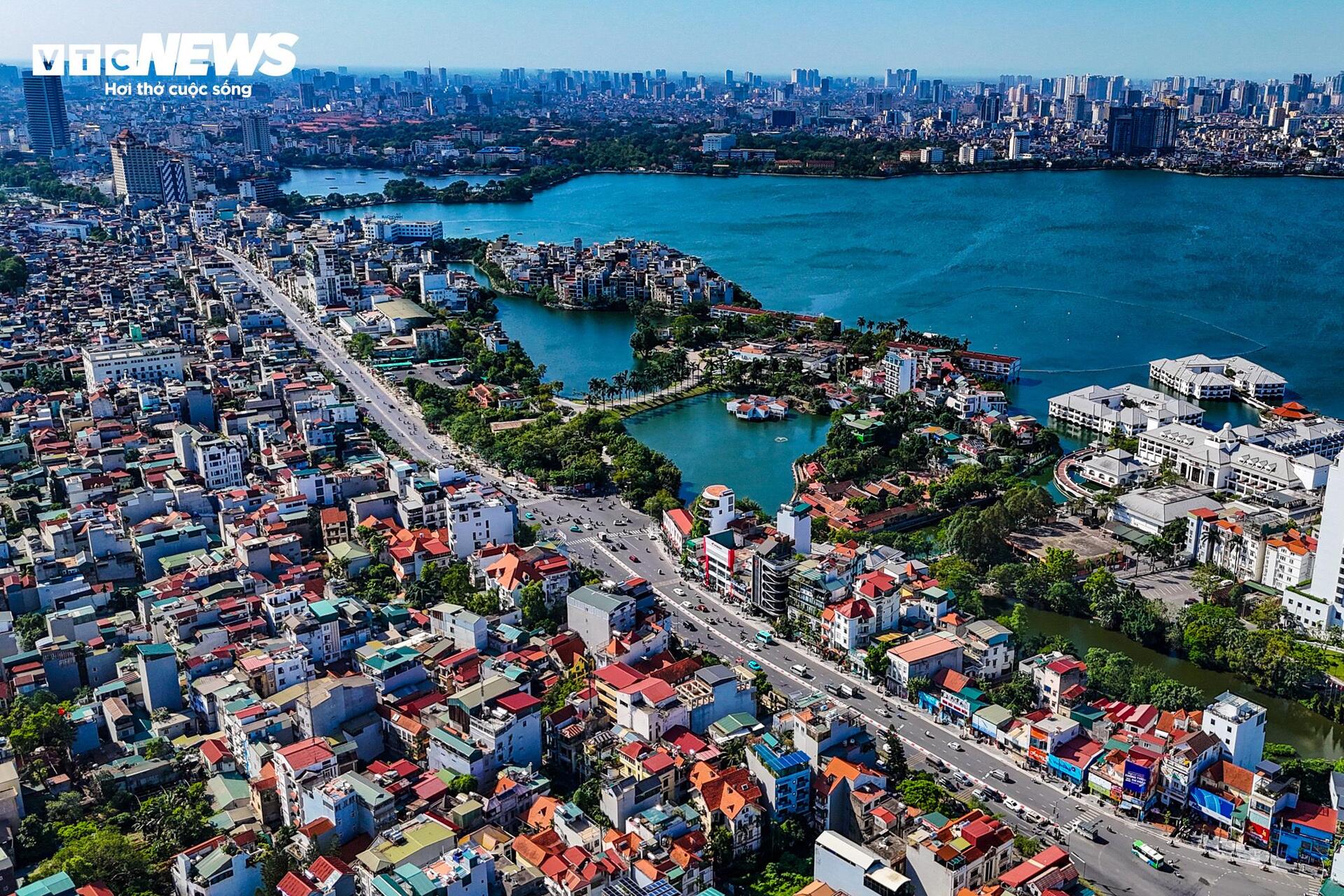 Cận cảnh tuyến đường Vành đai 1 cấm xe máy xăng từ tháng 7/2026- Ảnh 4.