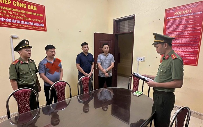 Thủ đoạn kiếm tiền từ 400 website đen, 22.000 clip đồi trụy của Vũ Văn Thìn và Đinh Mạnh Dũng- Ảnh 1. Thủ đoạn kiếm tiền từ 400 website đen, 22.000 clip đồi trụy của Vũ Văn Thìn và Đinh Mạnh Dũng- Ảnh 1.