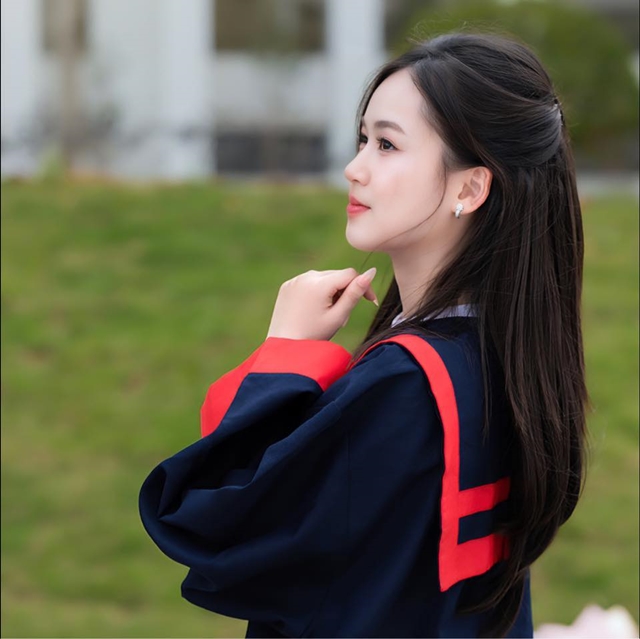 Nữ sinh Phú Thọ là 1 trong 9 thủ khoa đạt 30/30: Lớp trưởng Chuyên Hóa "tài sắc vẹn toàn", điểm GPA lớp 12 đạt 9,5- Ảnh 1.