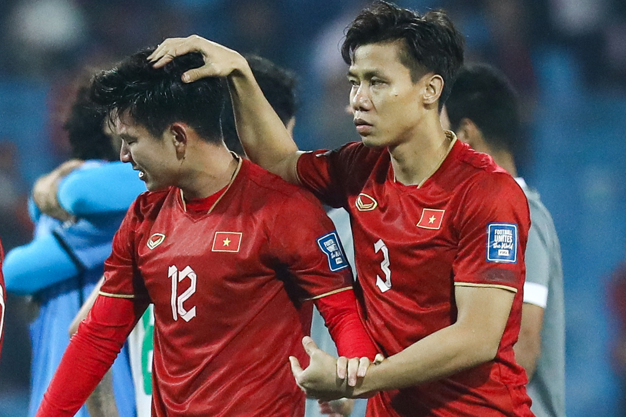 Quế Ngọc Hải và hành trình chuyển nhượng xôn xao V.League: Tuổi 32 vẫn nhận lót tay “khủng” cỡ nào?- Ảnh 4. Quế Ngọc Hải và hành trình chuyển nhượng xôn xao V.League: Tuổi 32 vẫn nhận lót tay “khủng” cỡ nào?- Ảnh 4.