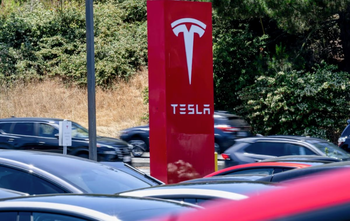 Thêm 1 'lão làng' gắn bó suốt 15 năm rời bỏ Elon Musk: Tesla đang chảy máu chất xám nghiêm trọng, tương lai vô định không biết về đâu- Ảnh 1. Thêm 1 'lão làng' gắn bó suốt 15 năm rời bỏ Elon Musk: Tesla đang chảy máu chất xám nghiêm trọng, tương lai vô định không biết về đâu- Ảnh 1.