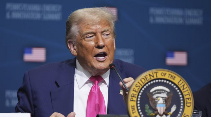 Ông Trump nói Ukraine không nên tấn công Moskva, bác khả năng gửi vũ khí tầm xa- Ảnh 1. Ông Trump nói Ukraine không nên tấn công Moskva, bác khả năng gửi vũ khí tầm xa- Ảnh 1.