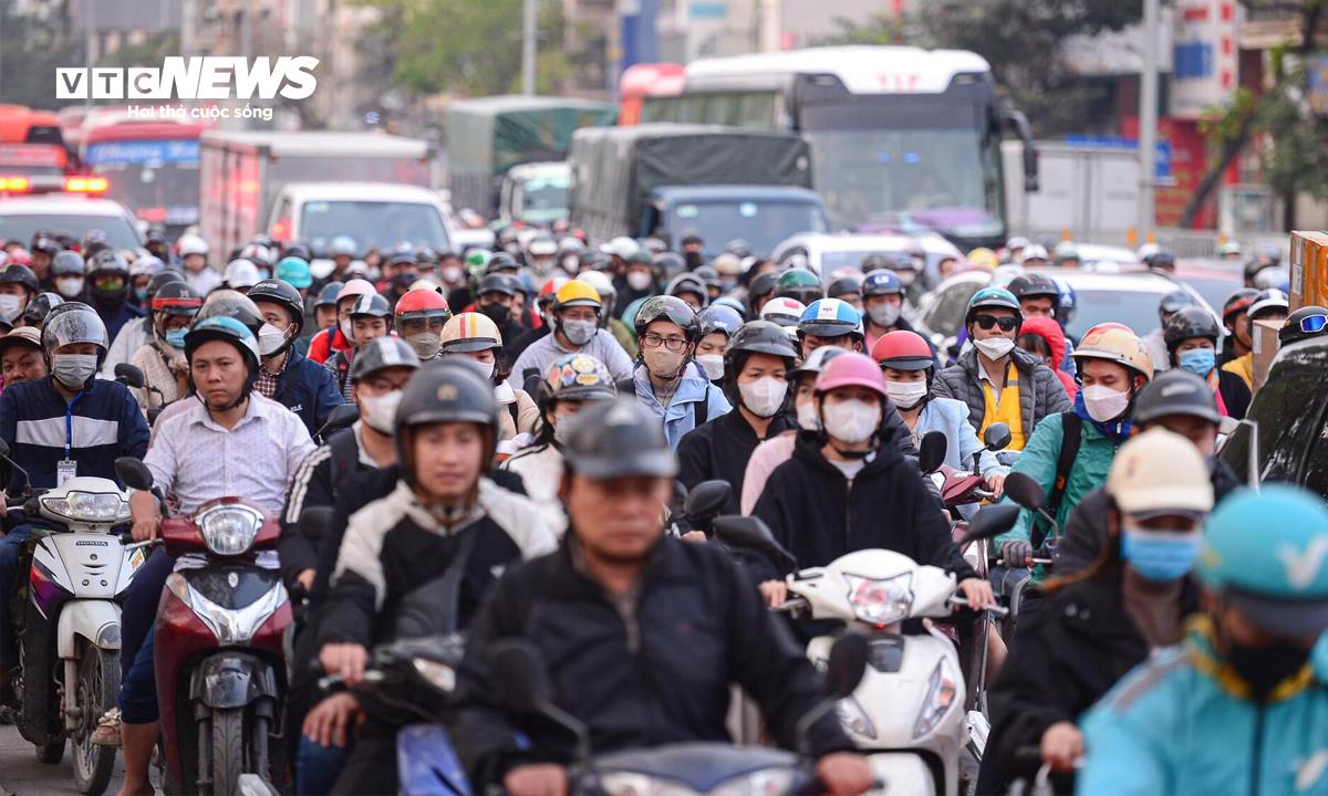 Hành trình 10 năm để Hà Nội tiến tới cấm xe máy xăng ở nội đô- Ảnh 1. Hành trình 10 năm để Hà Nội tiến tới cấm xe máy xăng ở nội đô- Ảnh 1.