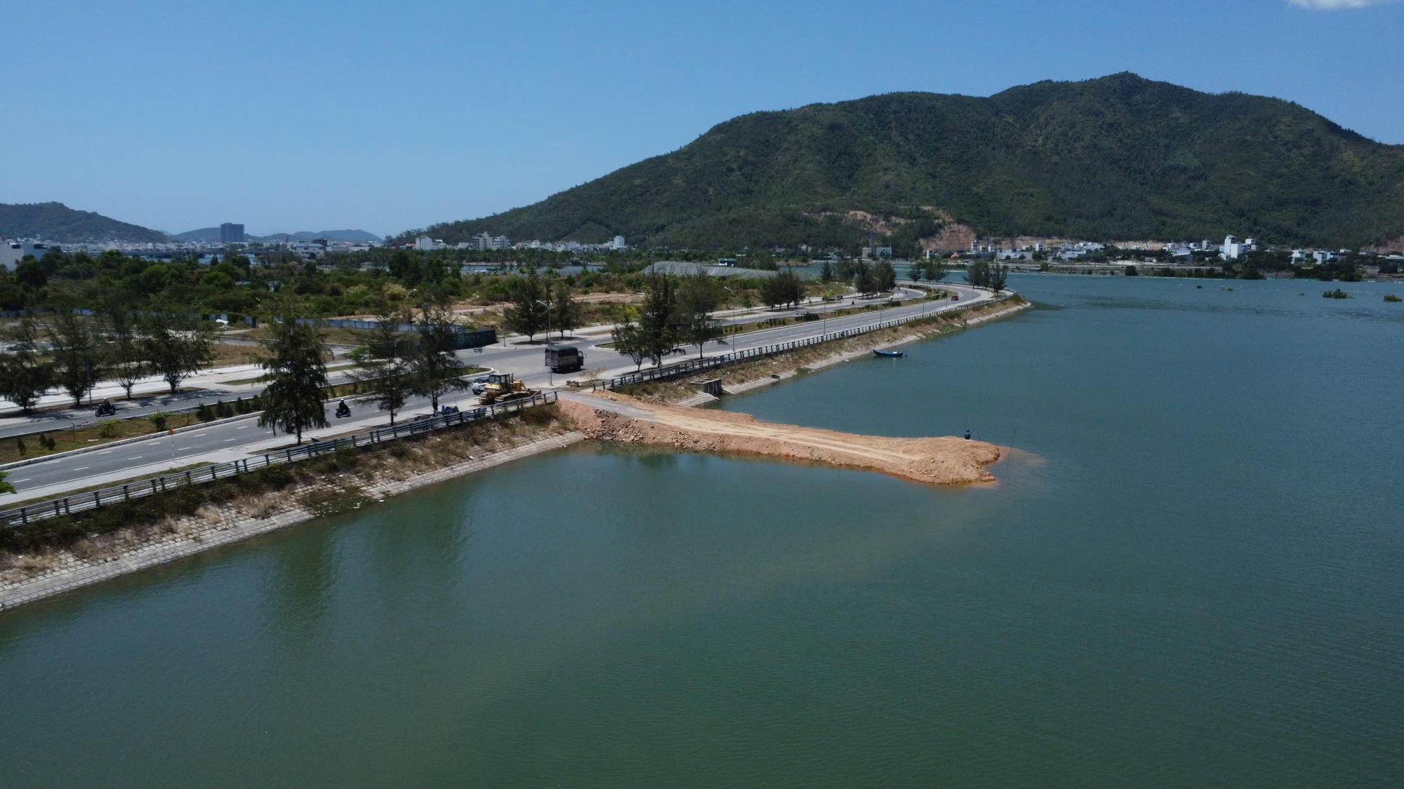 Thông tin mới vụ lấp sông Quán Trường Nha Trang- Ảnh 1. Thông tin mới vụ lấp sông Quán Trường Nha Trang- Ảnh 1.