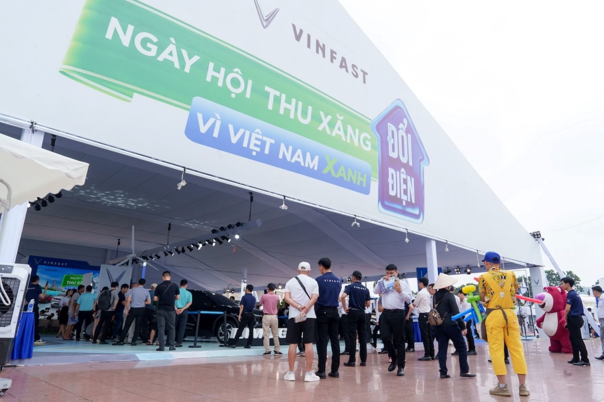 “Thu xăng – Đổi điện”: Khi chuyển đổi xanh không còn là khẩu hiệu- Ảnh 1.