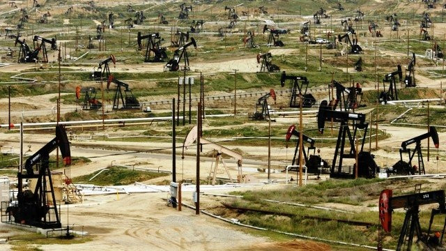 Ngành công nghiệp đá phiến của Mỹ gặp nguy khi nguyên liệu thô đang rẻ hơn nước- Ảnh 2. Ngành công nghiệp đá phiến của Mỹ gặp nguy khi nguyên liệu thô đang rẻ hơn nước- Ảnh 2.