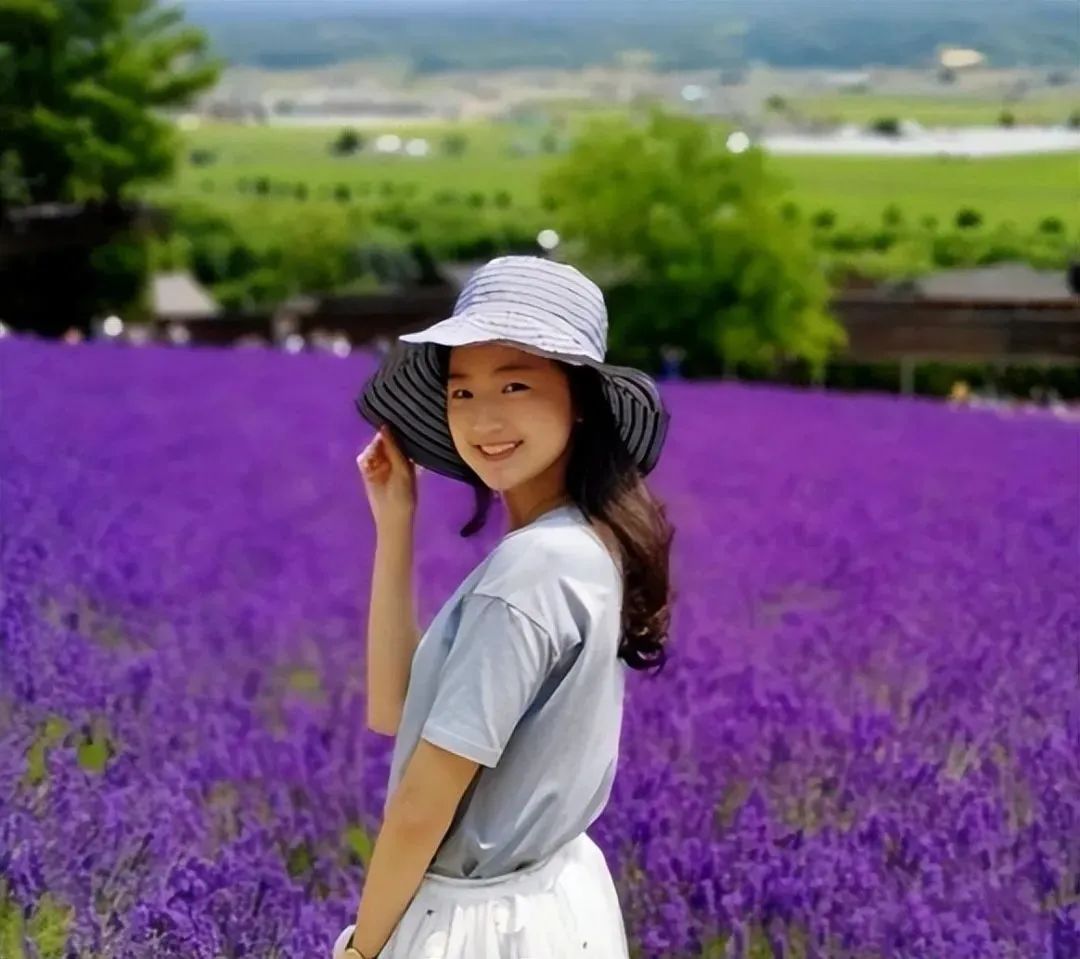 Nữ sinh đạt điểm tuyệt đối 3 môn, ĐH top 1 gọi điện mời nhập học trong đêm nhưng bị cô từ chối khiến ai cũng ngỡ ngàng- Ảnh 1.