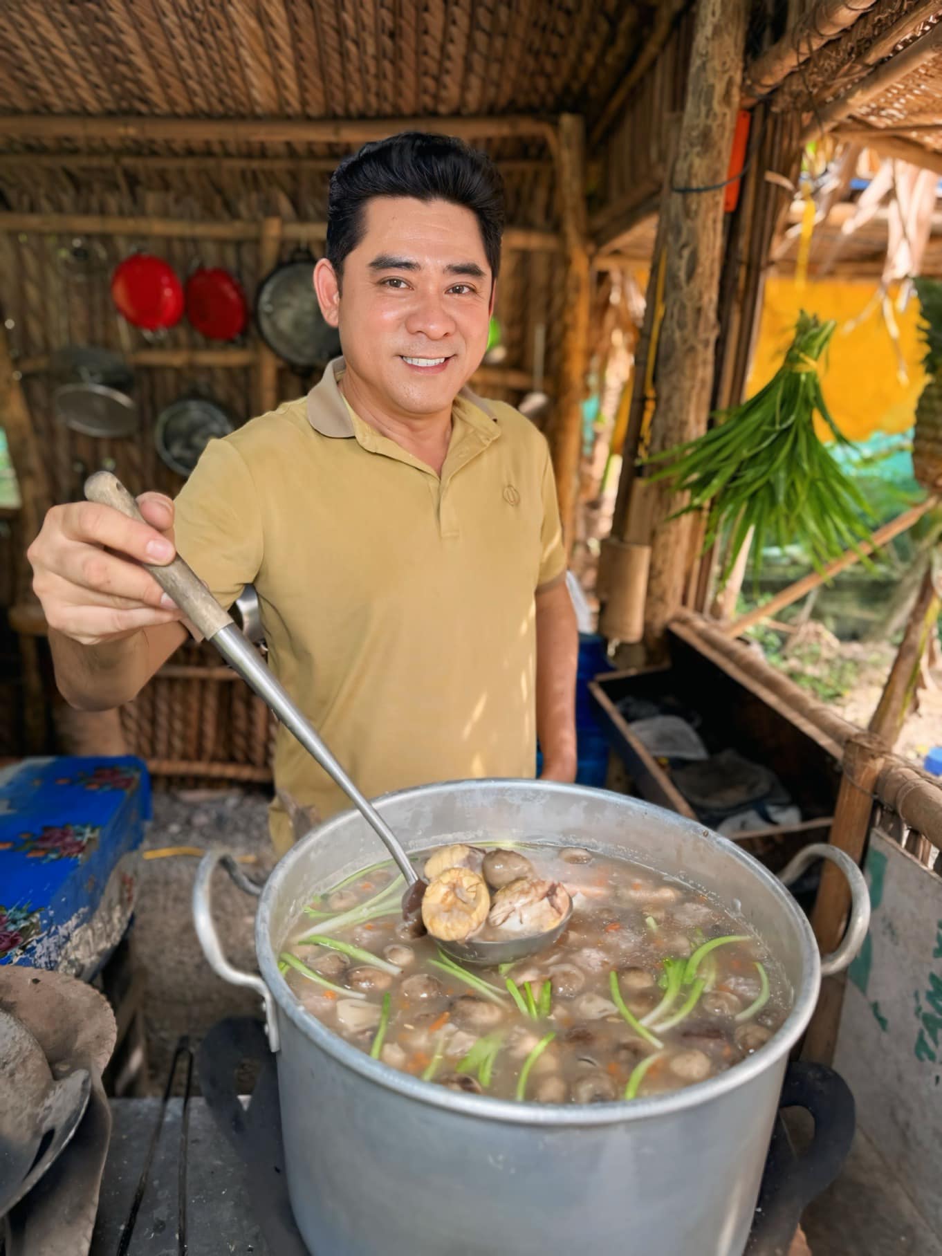 Tài tử đình đám Huỳnh Anh Tuấn trước khi bị đột quỵ: Nổi tiếng cả nước nhưng giấu kín vợ con, đời tư- Ảnh 2. Tài tử đình đám Huỳnh Anh Tuấn trước khi bị đột quỵ: Nổi tiếng cả nước nhưng giấu kín vợ con, đời tư- Ảnh 2.