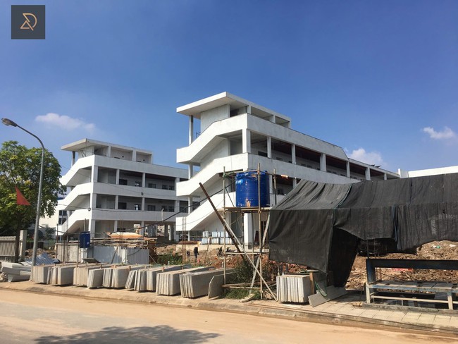 Cận cảnh 1 trong 2 trường THPT mới ở Hà Nội, sẽ thông báo tuyển sinh trong vài ngày tới: Diện tích hơn 25.000m2, được đầu tư hơn 200 tỷ- Ảnh 3.