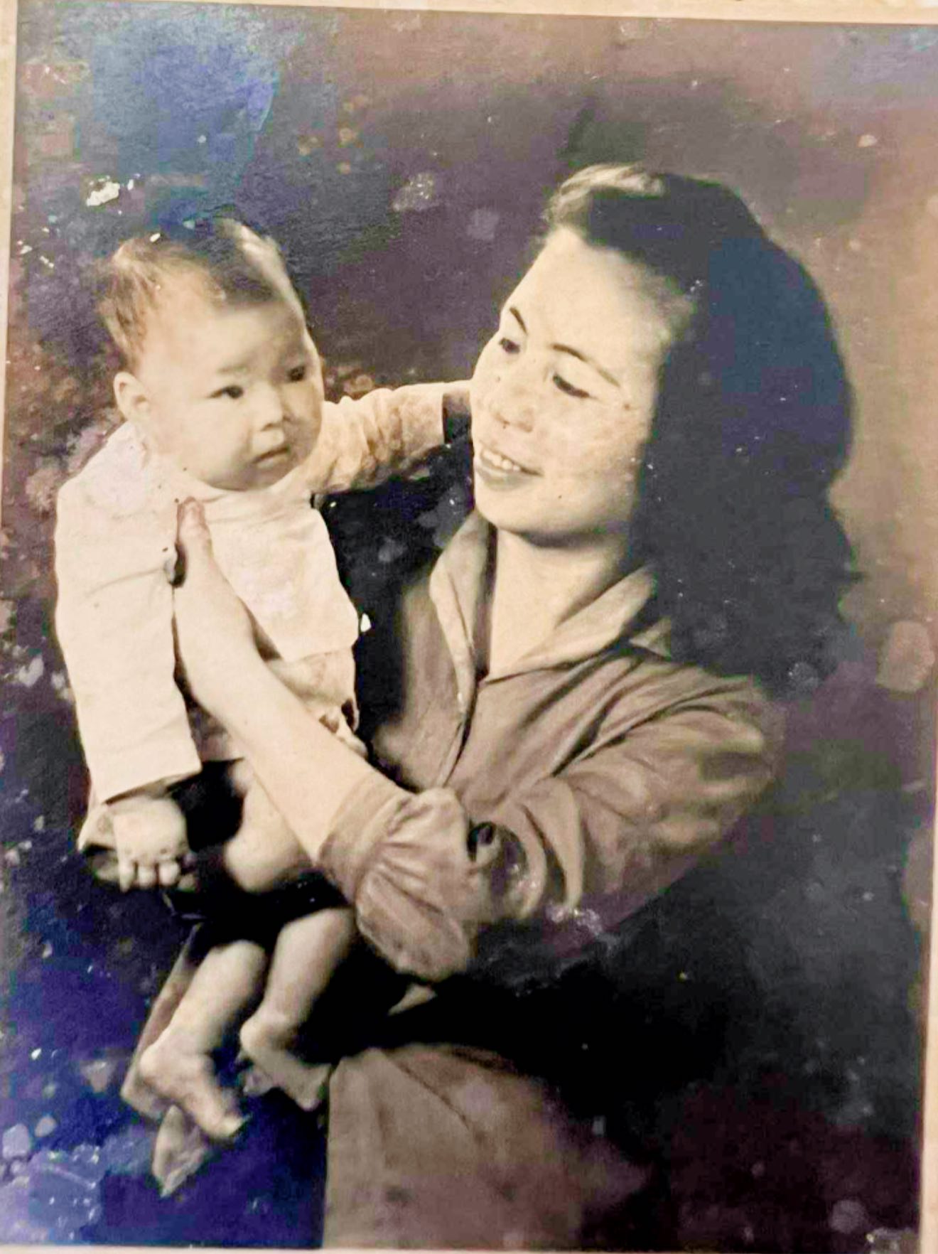 Mẹ ruột NSND Hồng Vân tuổi 86: Trẻ đẹp, minh mẫn vẫn cho con gái đại gia mượn tiền- Ảnh 3. Mẹ ruột NSND Hồng Vân tuổi 86: Trẻ đẹp, minh mẫn vẫn cho con gái đại gia mượn tiền- Ảnh 3.